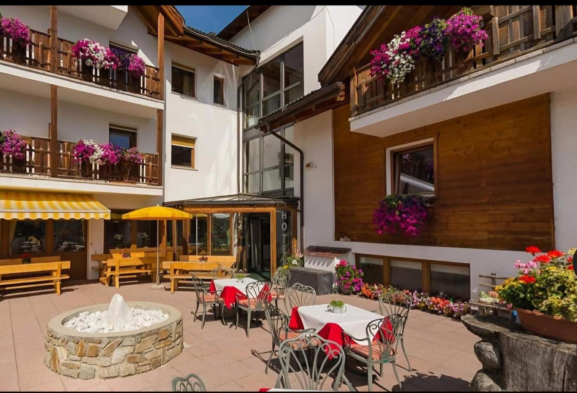 Hotel Tonnerhof Racines Luaran gambar